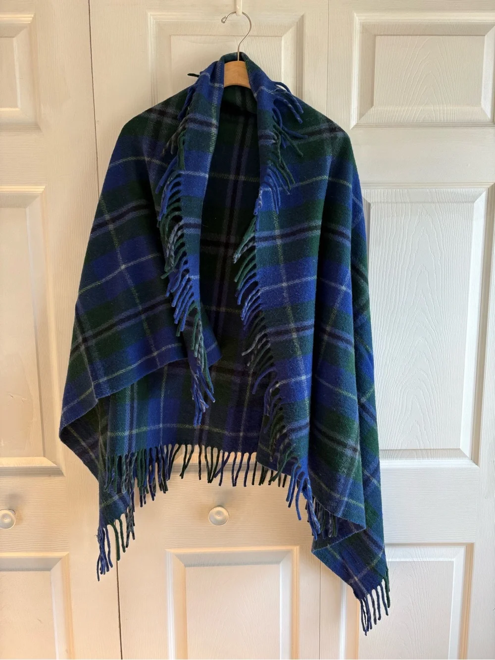 Border Tweeds Royal Mile Scotland Blue Plaid Tartan Wool Rug Blanket Scarf shawl